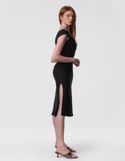 Linen midi dress sweetheart neckline with side slit  black side view. 